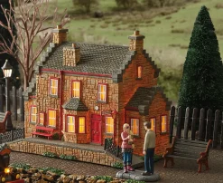 Department 56 Harry Potter Village Hogsmeade Station Building 6009846