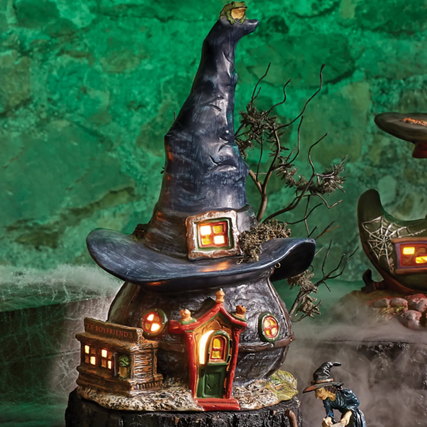 Department 56 Snow Village Halloween Toads & Frogs Witchcraft Haunt Building 4036591