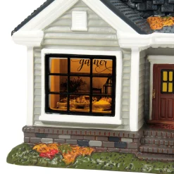 Department 56 Snow Village First Edition Gather 'Round For Thanksgiving Building 6013600FE