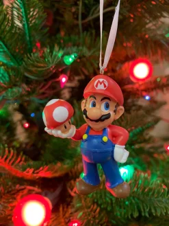 Hallmark 3" Nintendo Mario With Mushroom Christmas Ornament 2HCM9092
