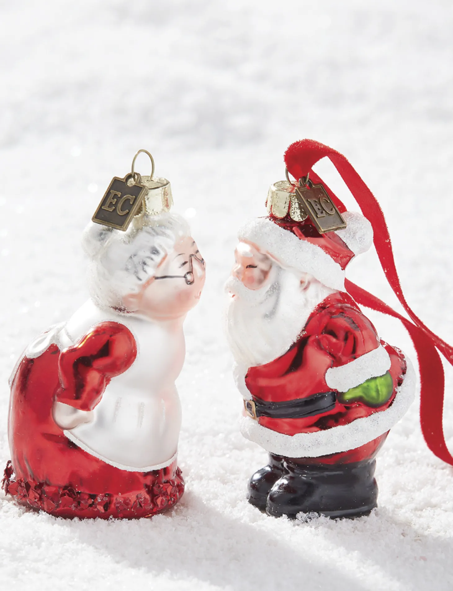Raz 3.5" Eric Cornina Mr. And Mrs. Claus Glass Christmas Ornament 4153127