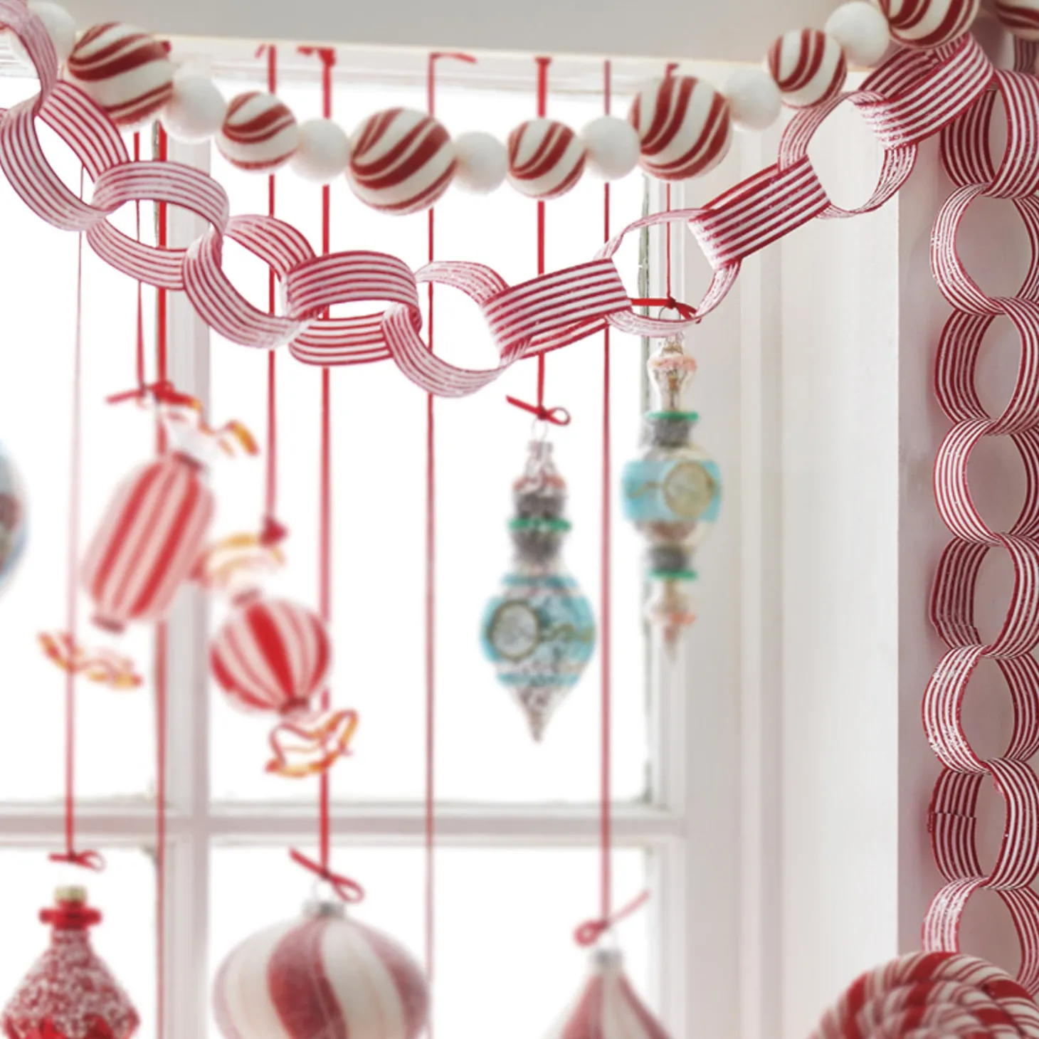 Raz 4' Red And White Striped Chain Christmas Garland G4106712