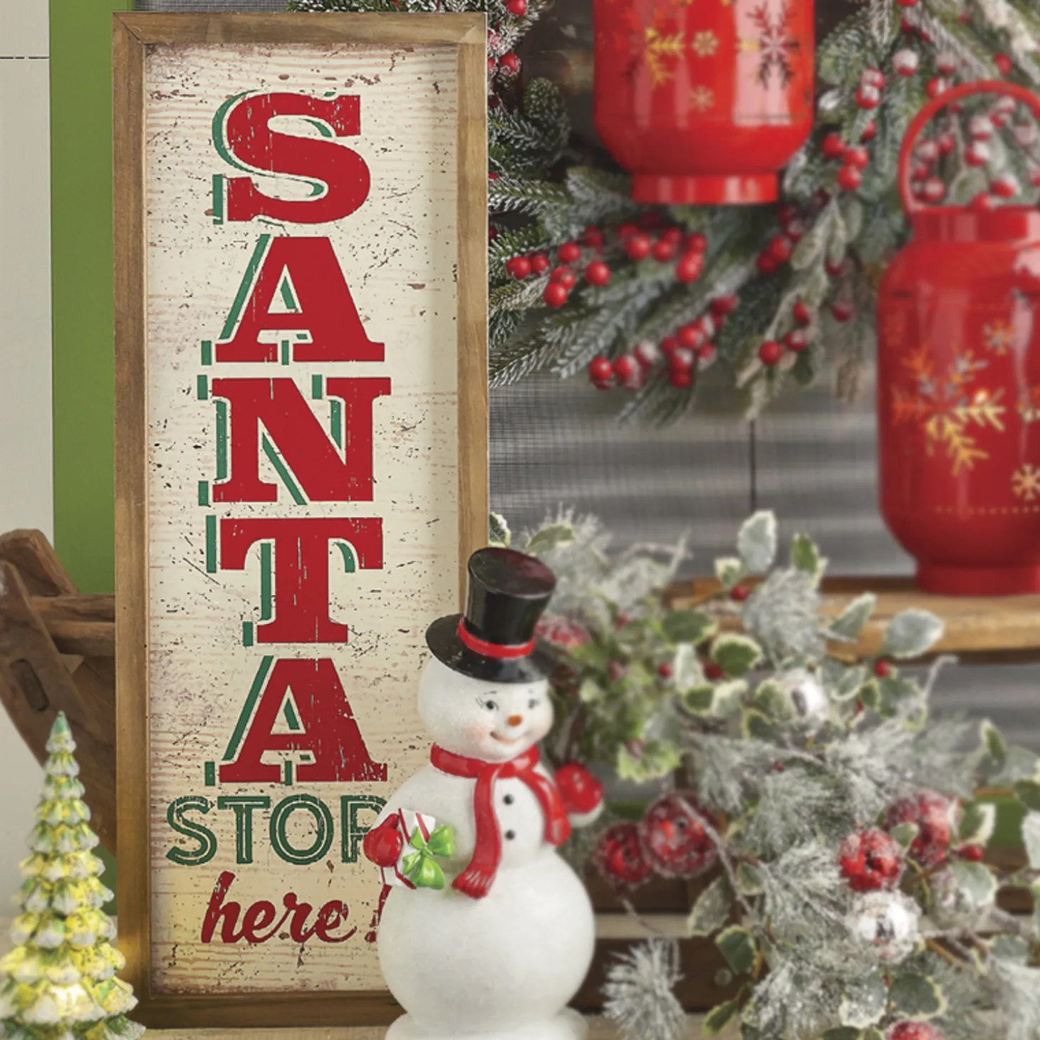 Raz 24.75" Santa Stops Here Wooden Framed Christmas Wall Art 4111239