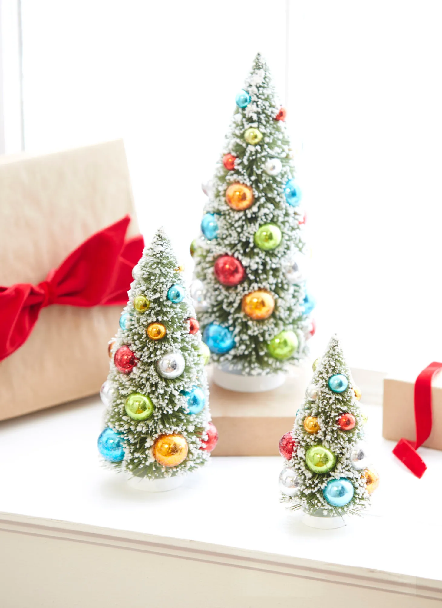 Raz 12" Set Of 3 Snowy Bottle Brush Trees With Colorful Ornaments Christmas Trees 4316153