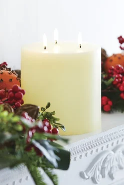 Uyuni 6" X 7" Large Ivory Triflame Candle 4034551